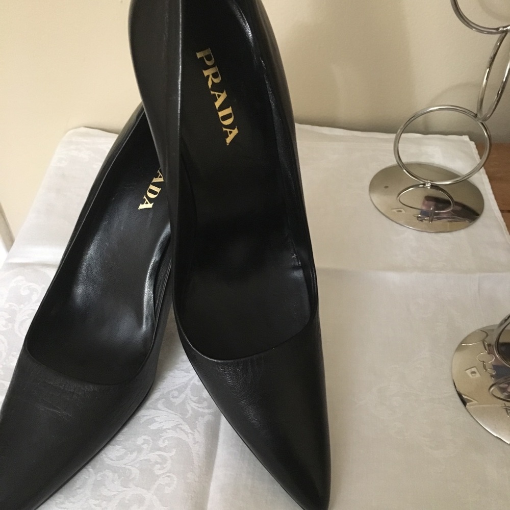 Elegant Prada shoes. Italian leather.